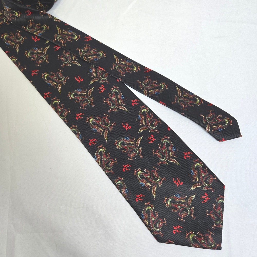 Briefly Stated Dragon Tie, 100% Polyester, Black/Red, Made in‎ Korea